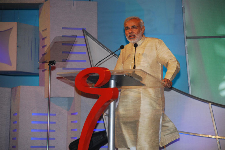 http://www.newstrackindia.com/images/entertainment/icons/narendra-modi-full.jpg