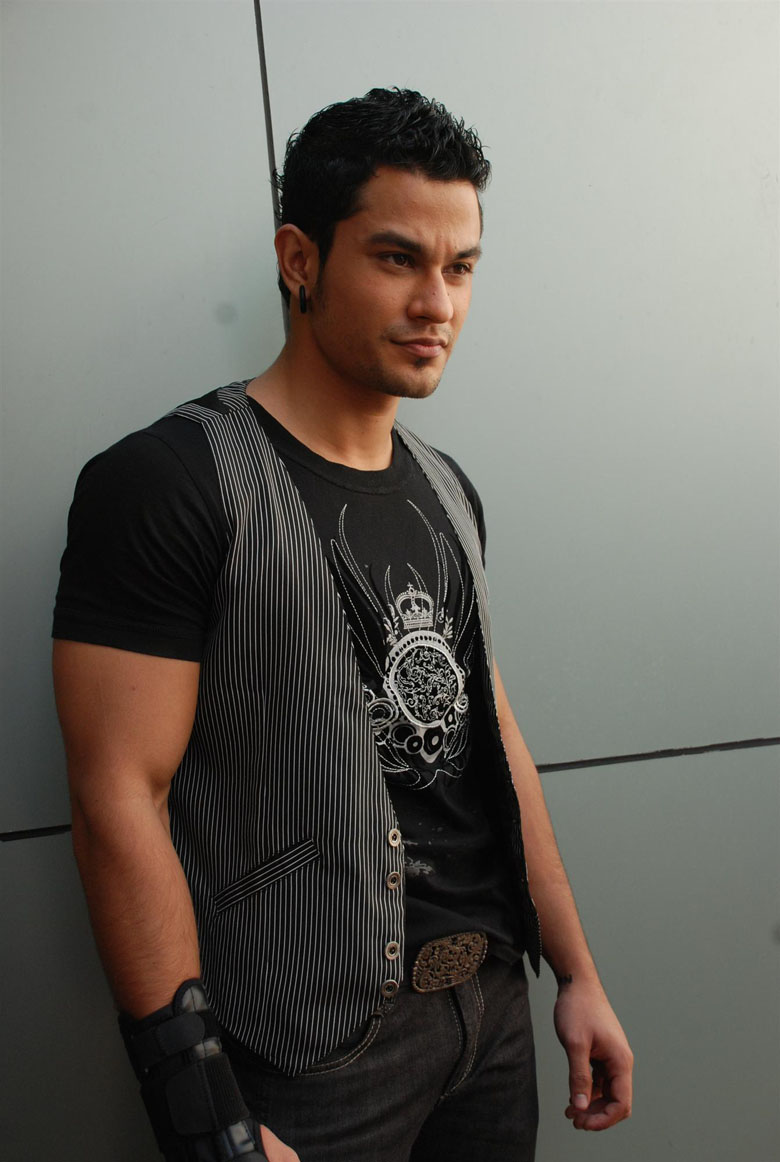 Kunal Khemu,Film Star Kunal Khemu,Kunal Khemu Photos,Kunal Khemu Photo ...