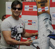 ACTOR VIVEK OBEROI FLAGS OFF 'CIGARETTE BHUJAO LIFE BANAO' CAMPAIGN ON 'WORLD NO TOBACCO DAY'