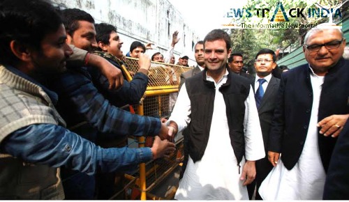 Rahul Gandhi and Bhupinder Singh Hooda meets people of Jat Community